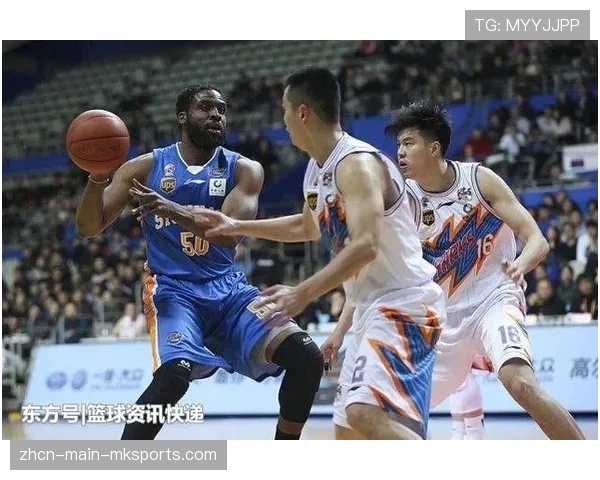 四川队外援亨特赛季报销，球队后场防守面临重组